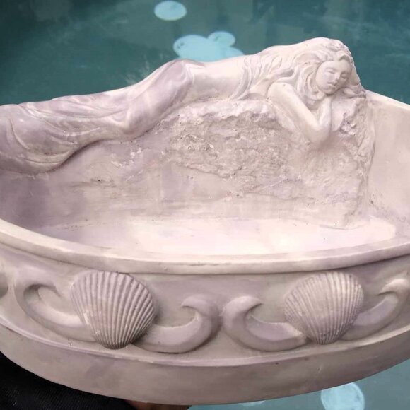 Sculpted Reclining Mermaid with Shells on Oval Carved Soapstone Trinket Dish - Picture 8 of 11